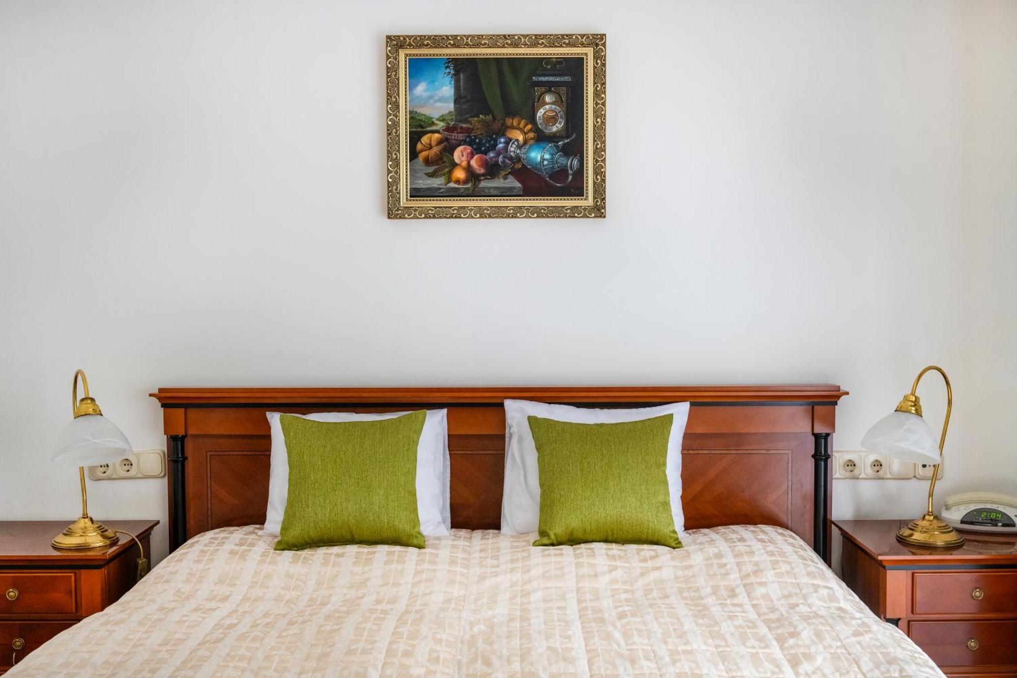 Szarvaskut Hotel ซีร์ซ ภายนอก รูปภาพ
