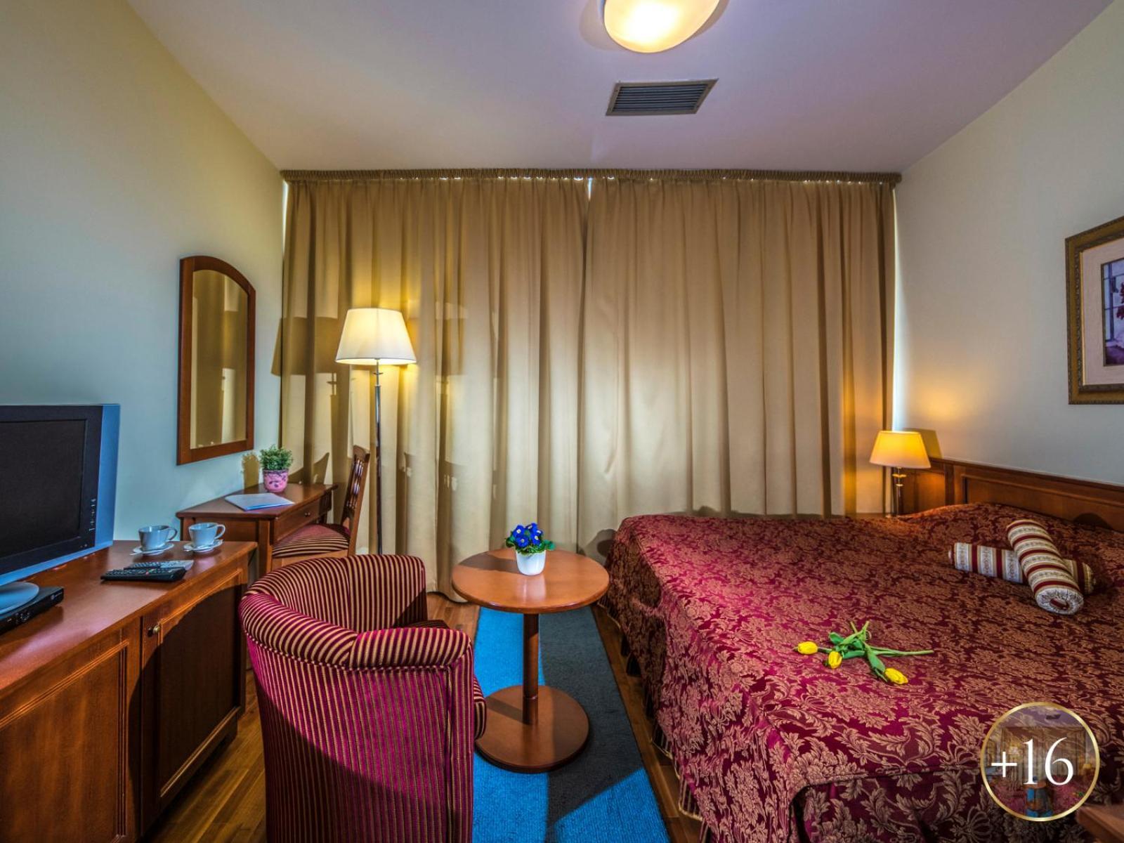 Szarvaskut Hotel ซีร์ซ ภายนอก รูปภาพ